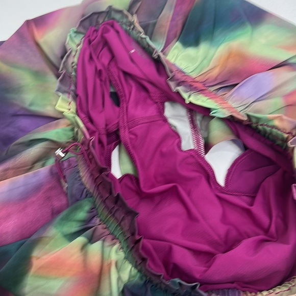 Athleta + Alicia Keys Enlighten Up Flutter Short abstract multicolor size small. - Picture 8 of 11